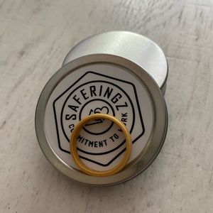 New SafeRingz gold Silicone metallic Ring